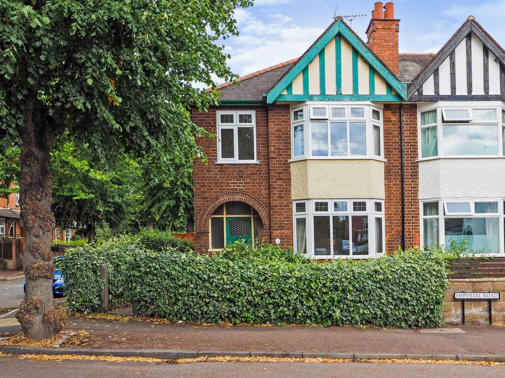 3 bed semidetached house for sale in Imperial Road, Beeston