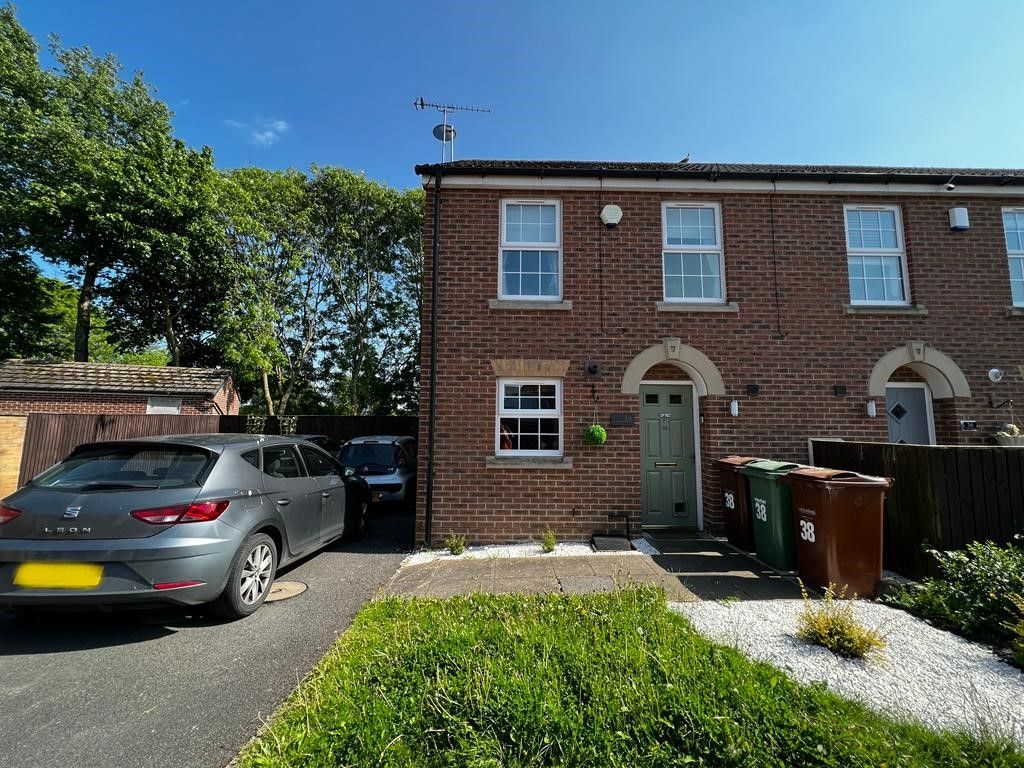 3 bed end terrace house for sale in Barnsdale Way, Ackworth, Pontefract