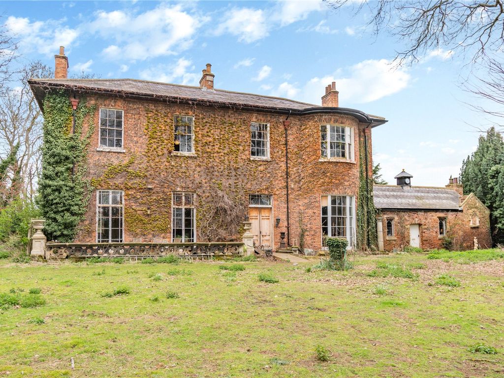 7 bed terraced house for sale in Tetley, Crowle, Scunthorpe