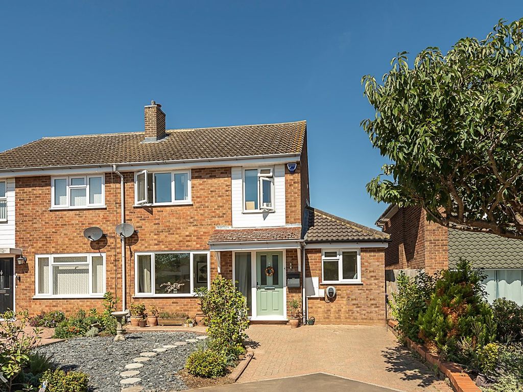 3 bed semidetached house for sale in Westbury Close, Hitchin SG5 Zoopla
