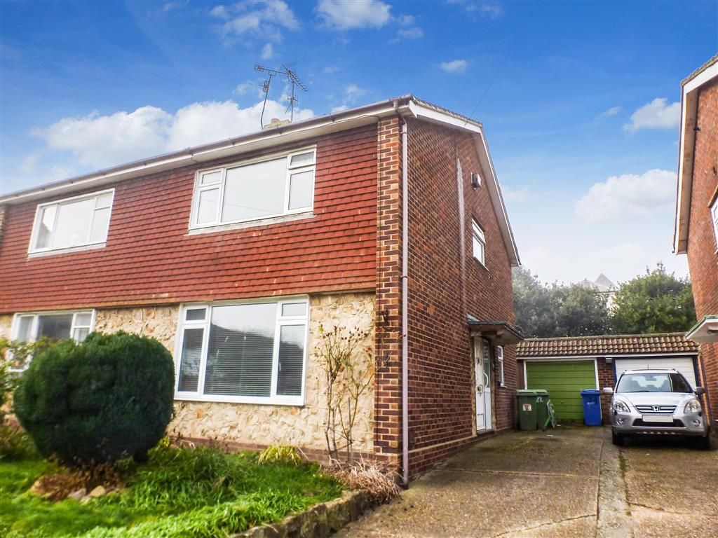 3 bed semidetached house for sale in St. John's Road, Faversham, Kent