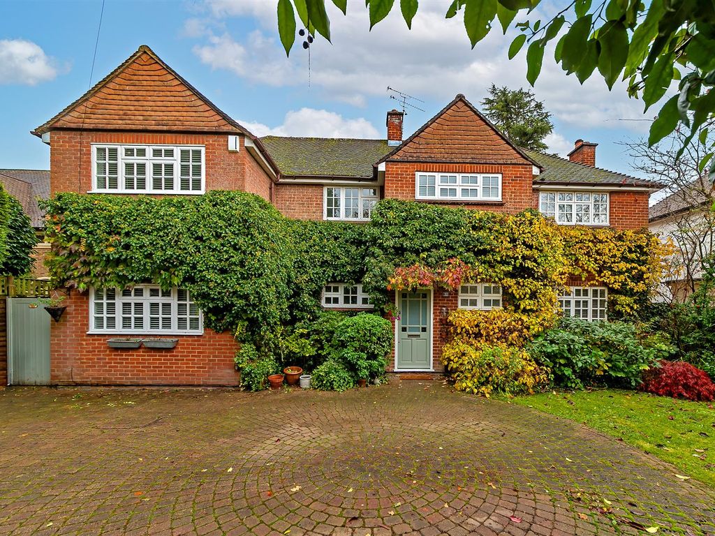 5 bed property for sale in Sunderland Avenue, St.Albans AL1, £1,900,000