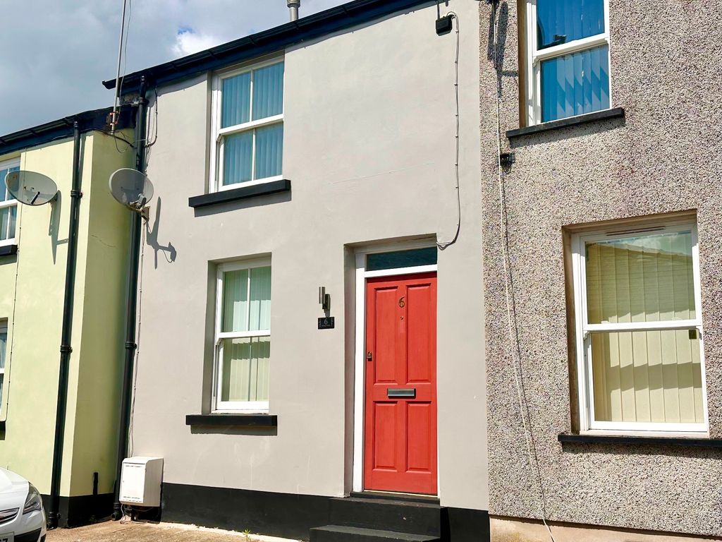 2 bed terraced house to rent in Street, Blaenavon, Pontypool NP4