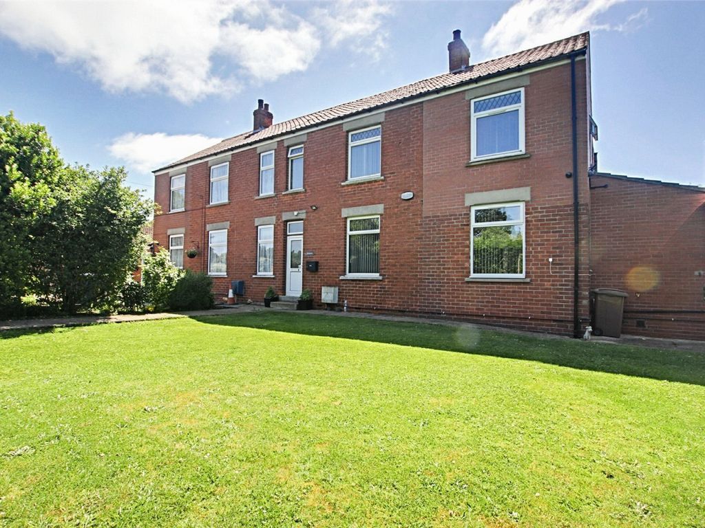 4 bed semidetached house for sale in Hull Road, Keyingham, Hull HU12