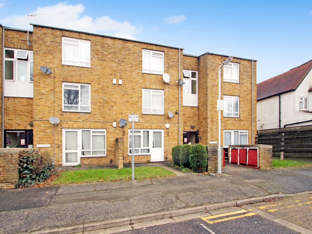 Enfield Close, Uxbridge, Greater London UB8  