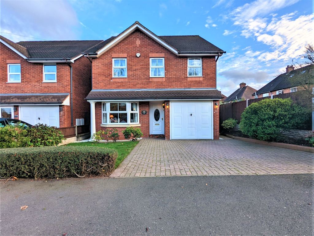 4 bed detached house for sale in Ebrook Road, Sutton Coldfield B72 Zoopla