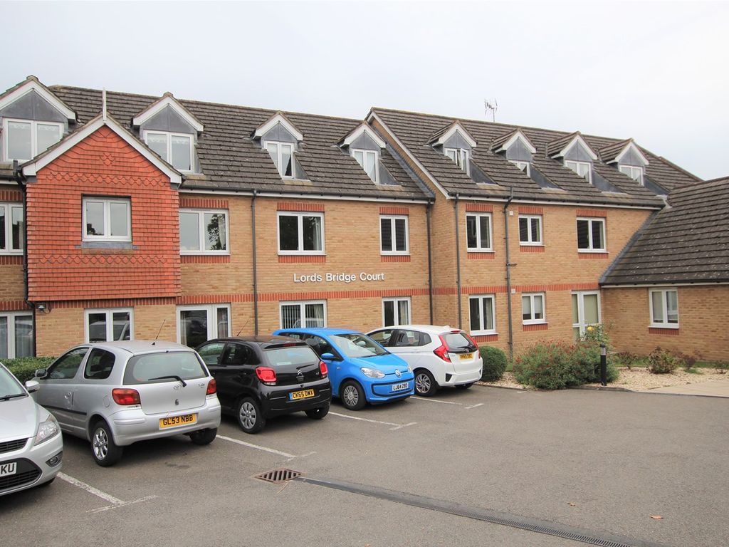 1 bed property for sale in Mervyn Road, Shepperton TW17 Zoopla