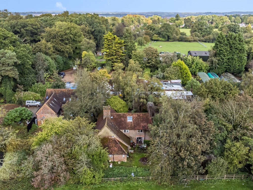 3 bed detached house for sale in Little Heath Lane, Potten End, Berkhamsted HP4, £1,500,000 Zoopla