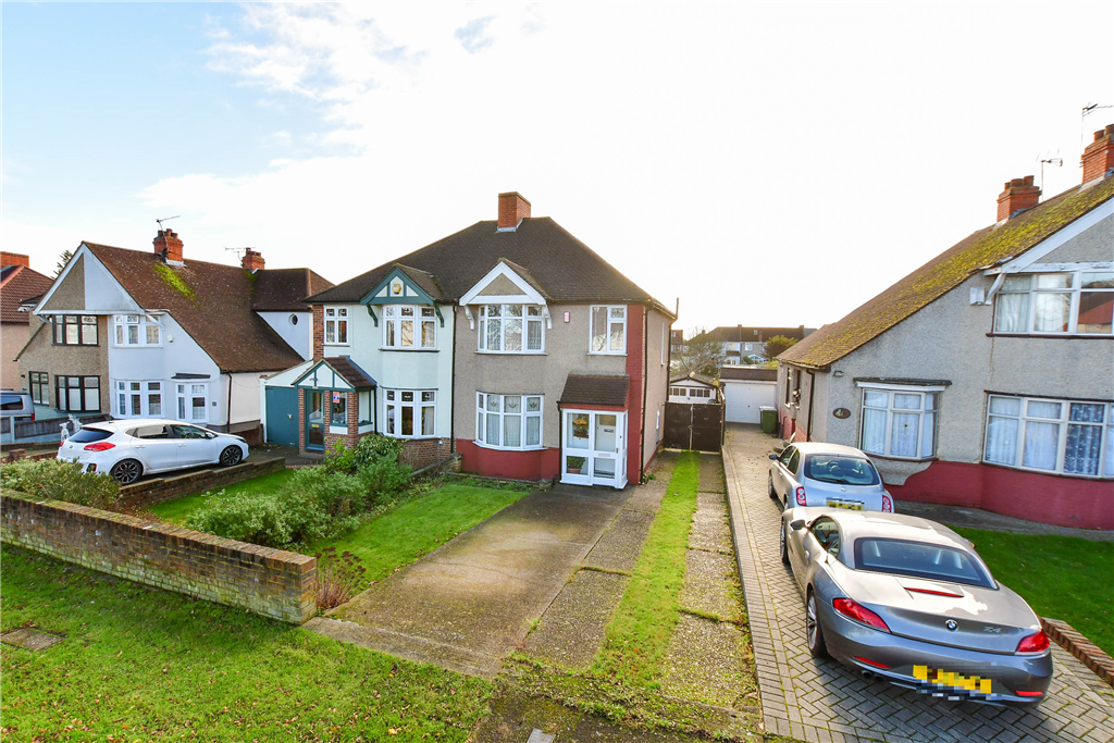 3 bed semidetached house for sale in Welling Way, Welling, Kent DA16