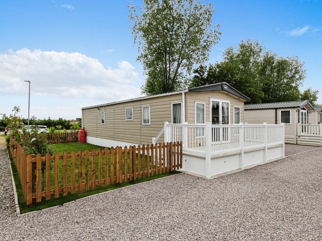 2 bed property for sale in New River Bank, Littleport, Ely