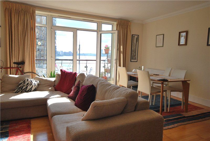 2 bed flat to rent in Dunbar Wharf, 126134 Narrow Street, London E14