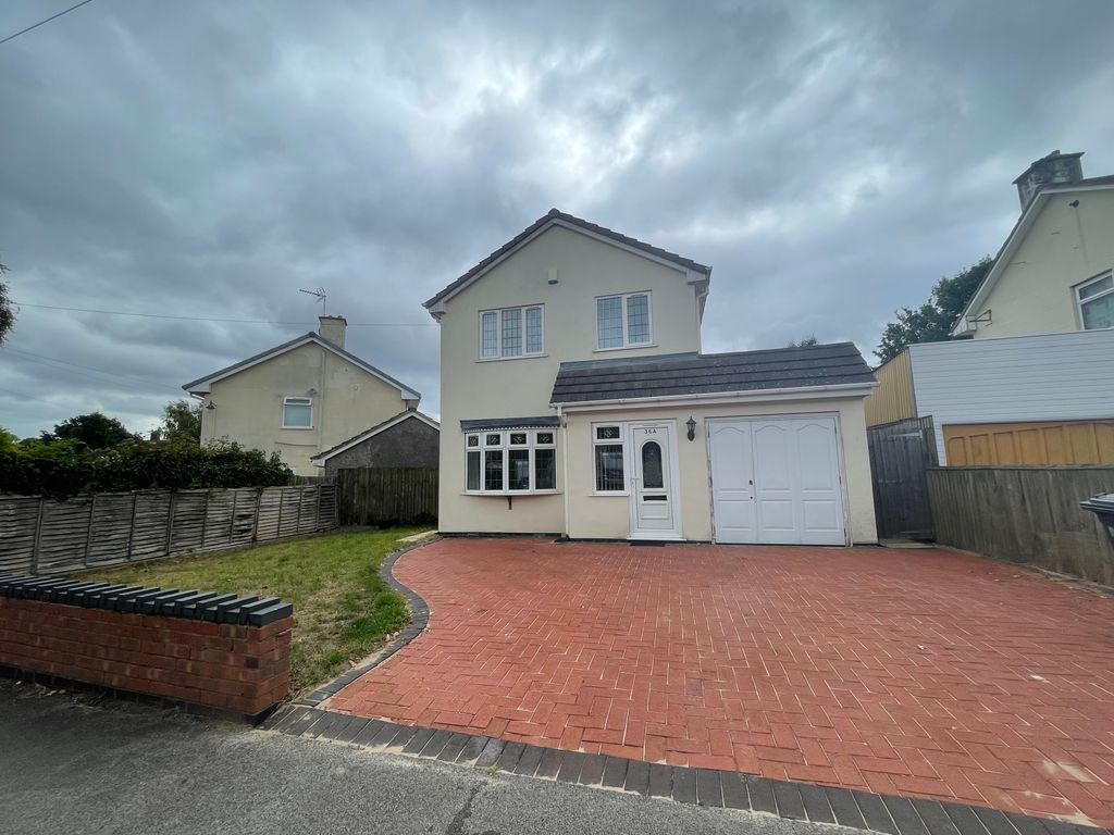 3 bed detached house to rent in Fallowfield Road, Solihull B92 Zoopla