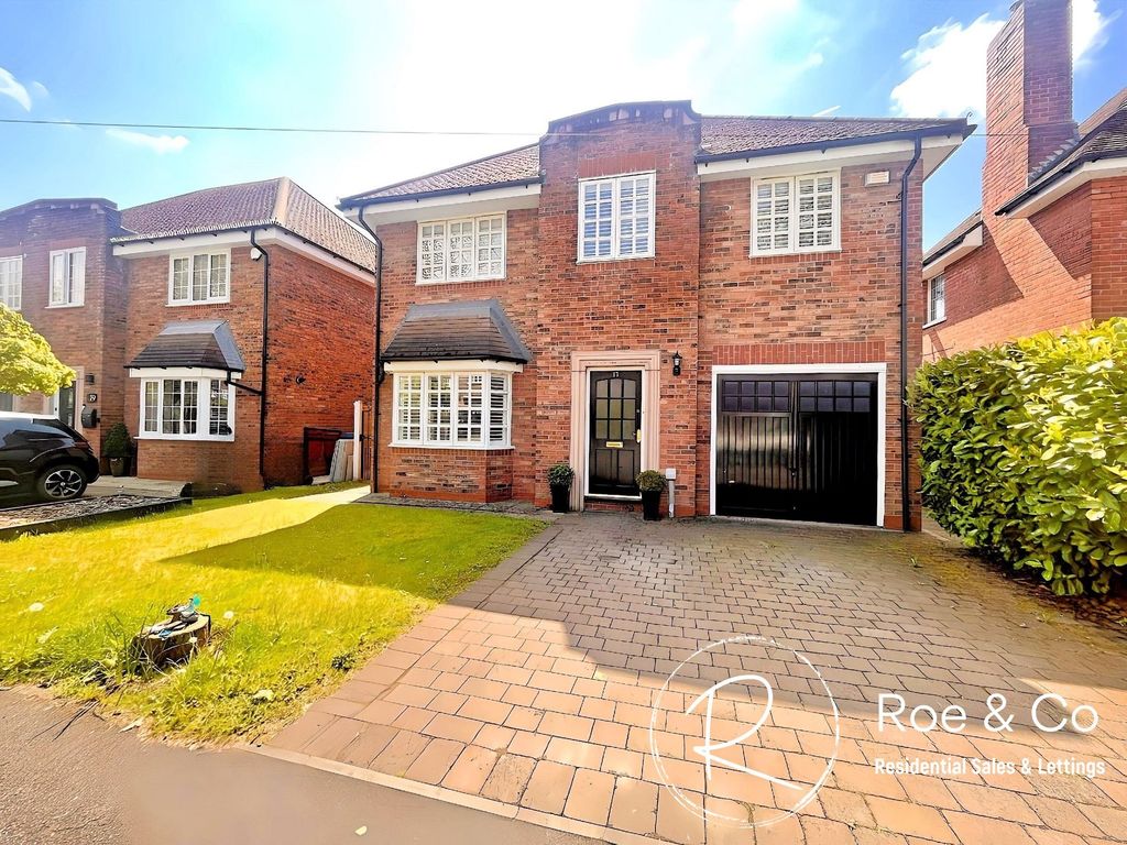 4 bed detached house for sale in Orchard Avenue, Worsley M28 Zoopla