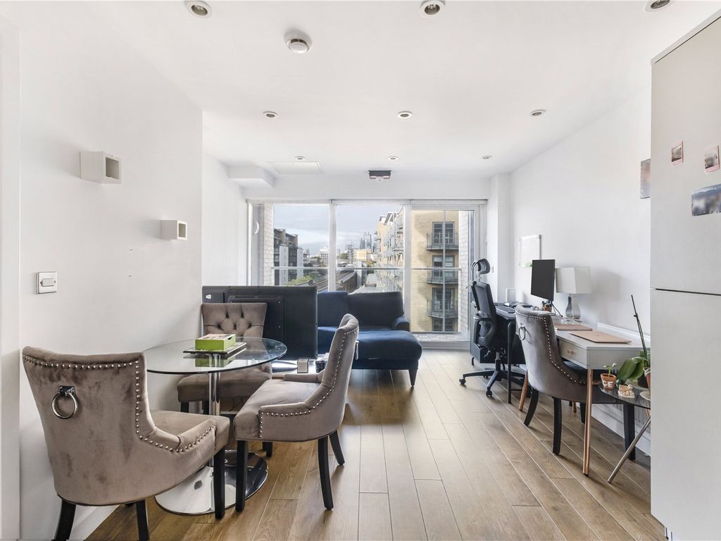 John Nash Mews, London E14  