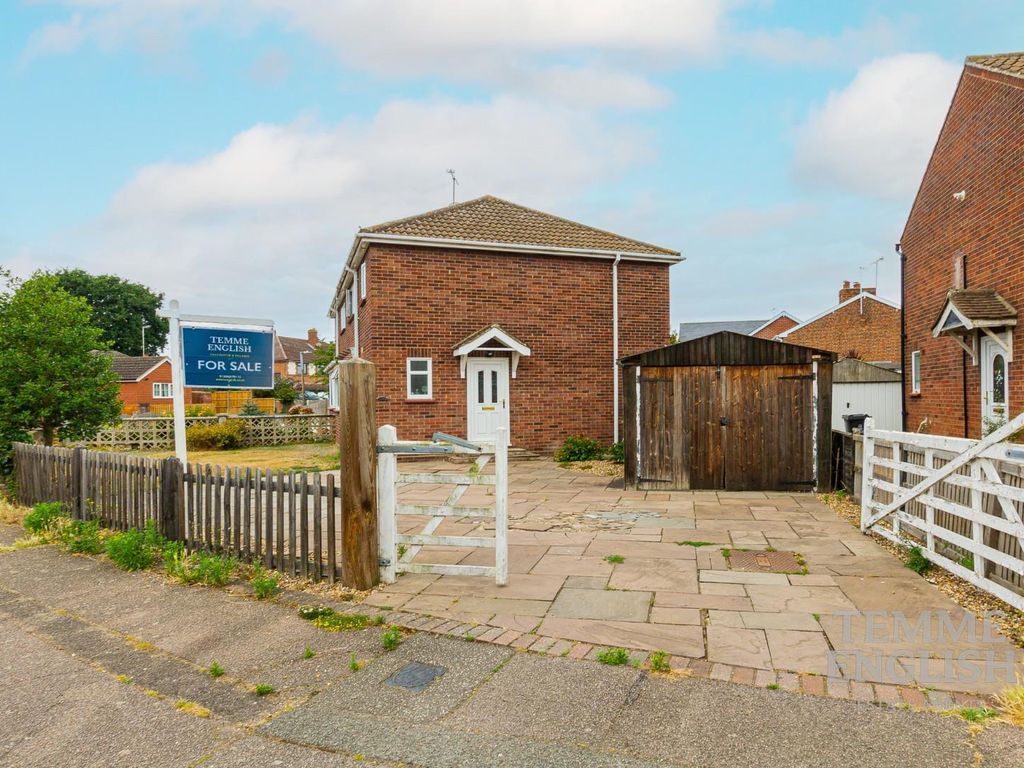 3 bed semidetached house for sale in Ash Grove, Blackheath, Colchester