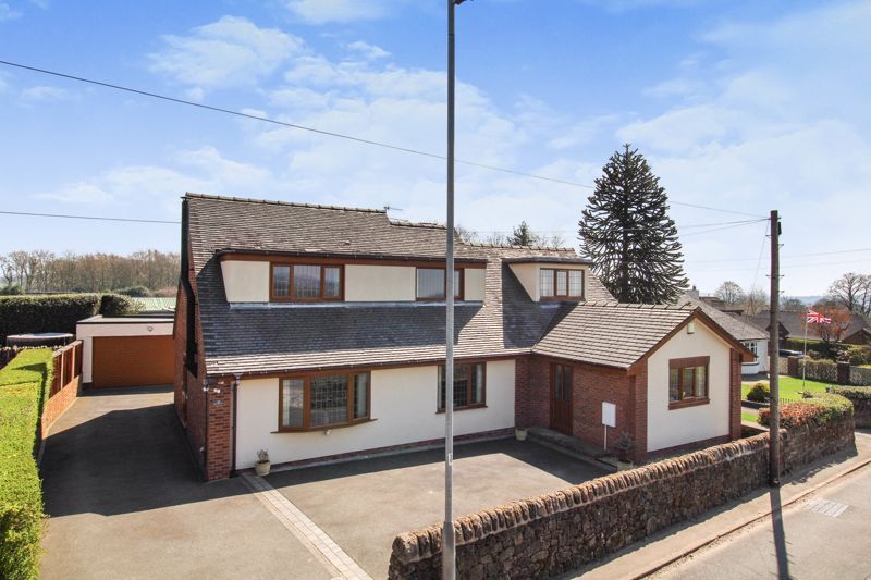 4 bed detached house for sale in Bagnall Road, Light Oaks, StokeOn