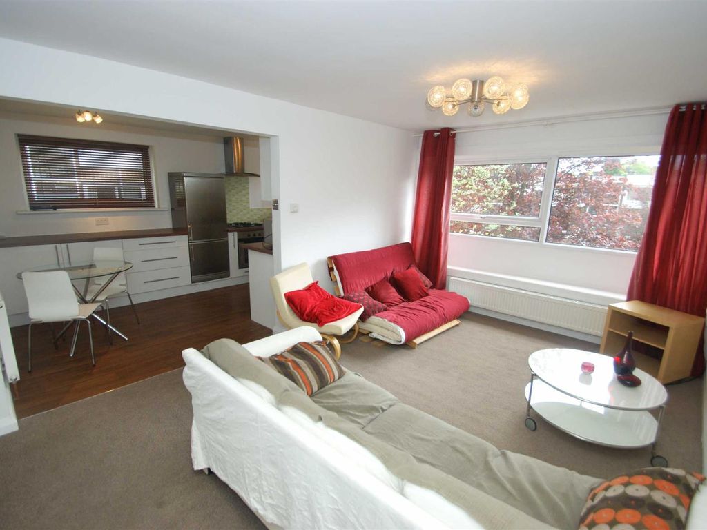 2 bed flat to rent in The Moorlands, Alwoodley, Leeds LS17 Zoopla