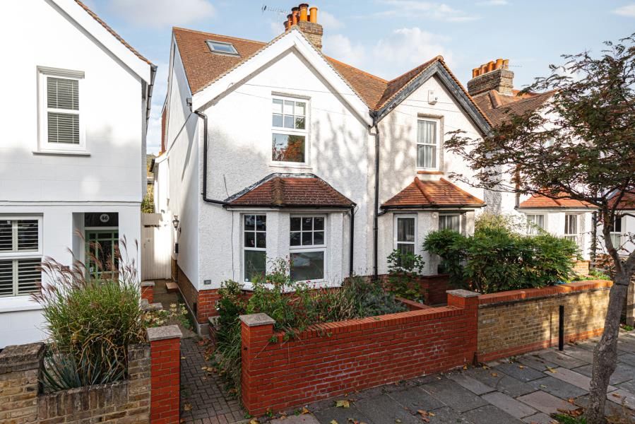 4 bed semidetached house to rent in Chilton Road, Kew, Richmond TW9