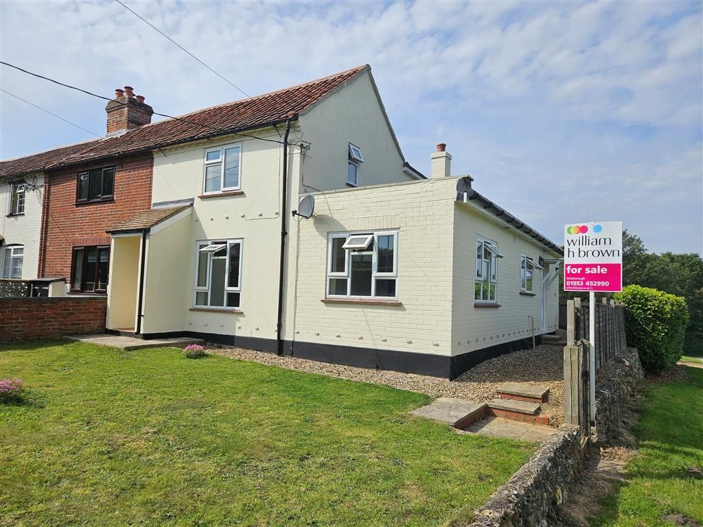 2 bed semidetached house for sale in The Common, Swardeston, Norwich