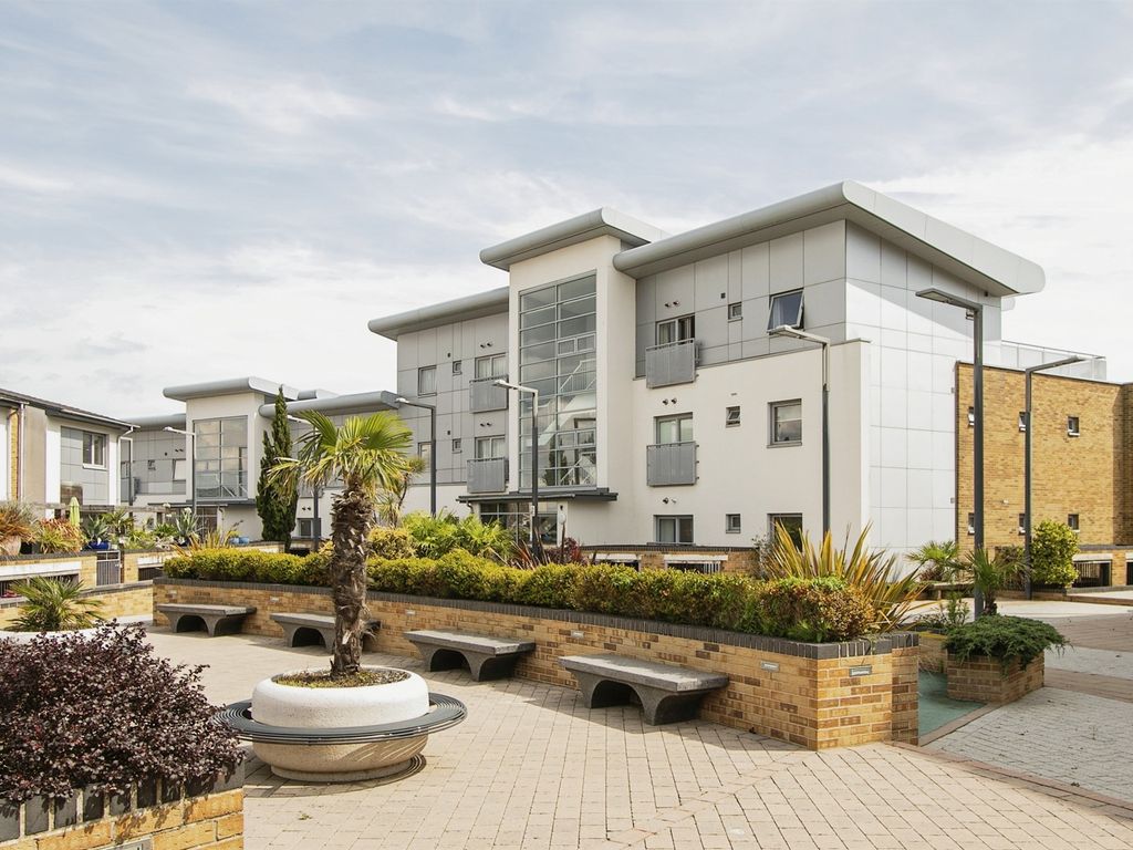 1 bed flat for sale in Norton Way, Hamworthy, Poole BH15, £210,000 Zoopla
