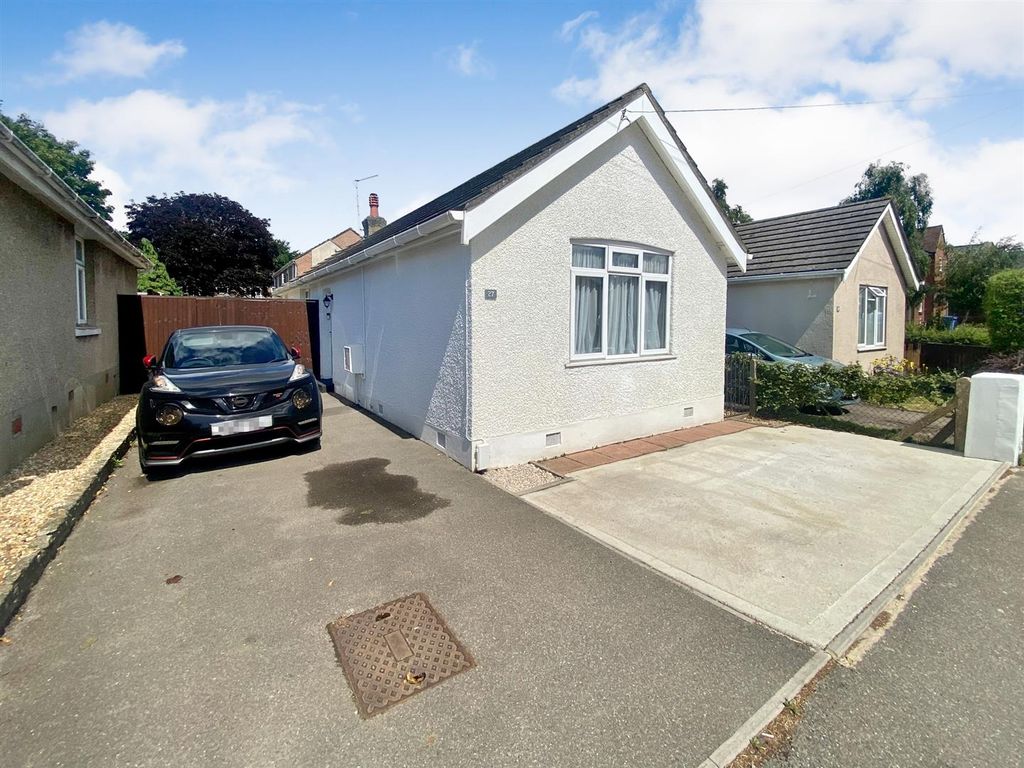 2 bed detached bungalow for sale in Stanfield Road, Parkstone, Poole