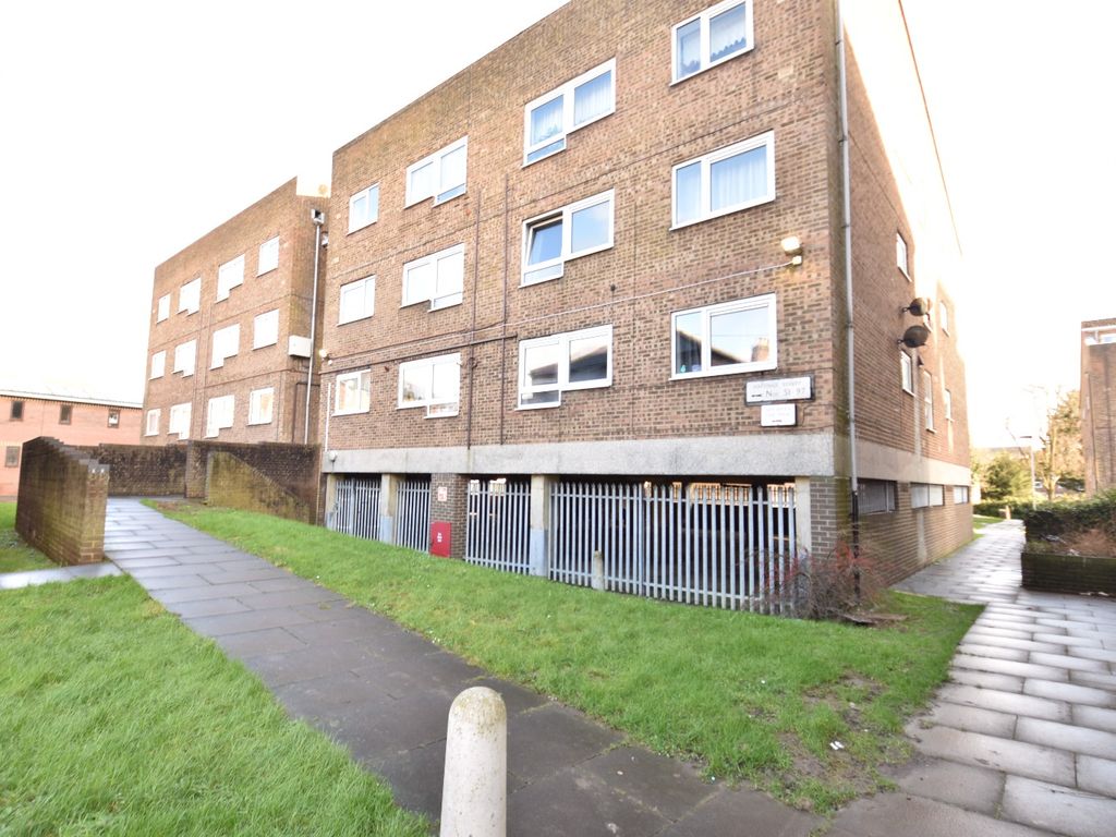 1 bed flat to rent in Hastings Street, Luton, Bedfordshire LU1, £800