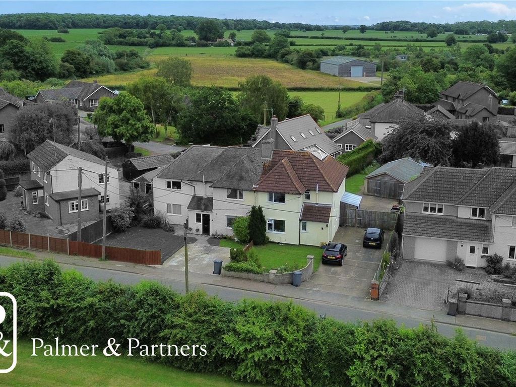 4 bed semidetached house for sale in Woodbridge Road, Bredfield