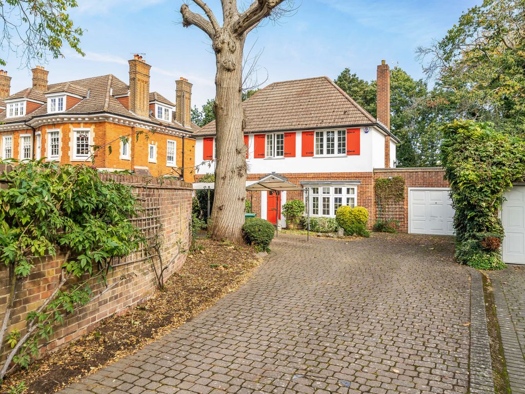 4 bed detached house for sale in Mavelstone Road, Bickley, Kent BR1, £