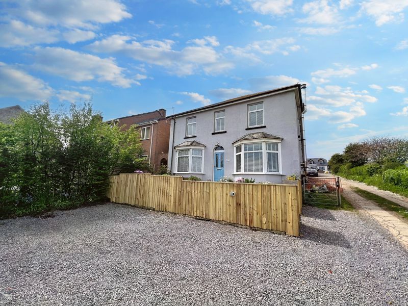 4 bed detached house for sale in Chickerell Road, Chickerell, Weymouth