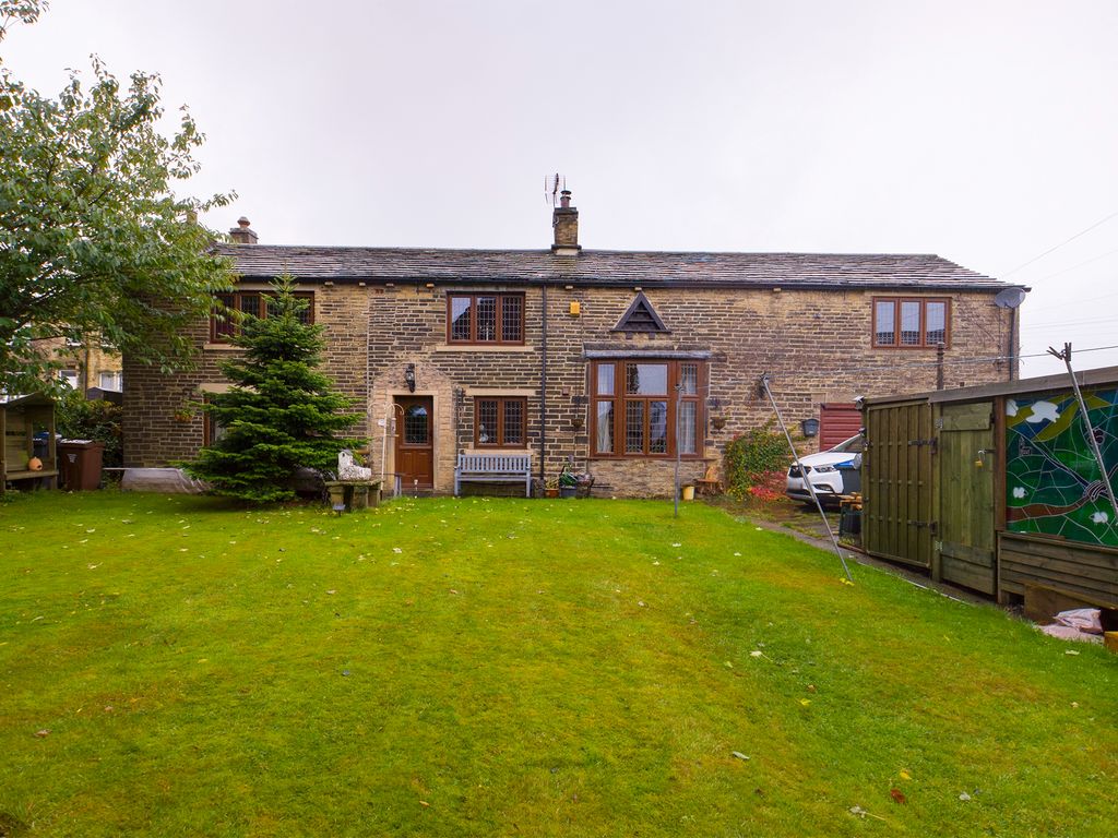 4 bed detached house for sale in North Parade, Allerton, Bradford BD15