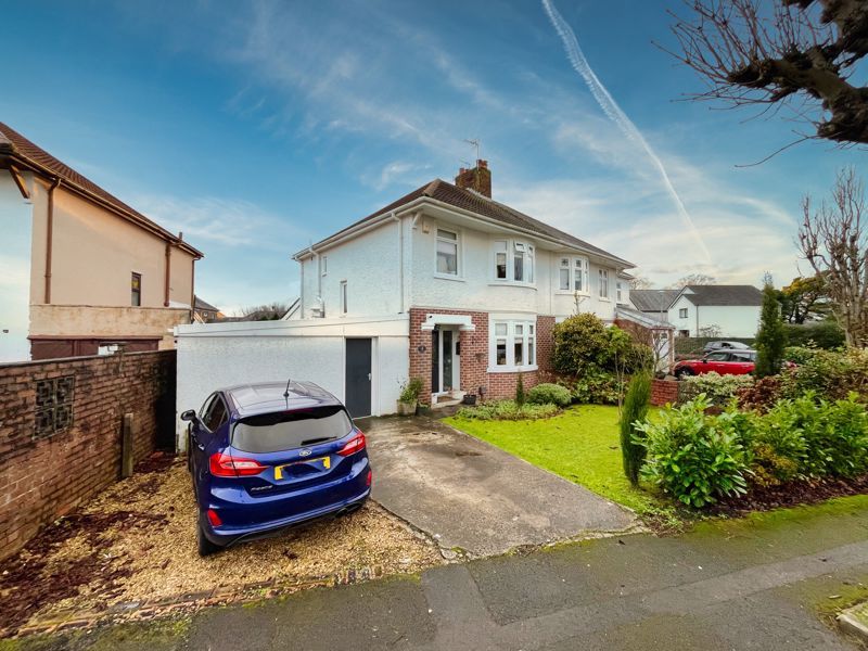 3 bed semidetached house for sale in Mount Earl, Bridgend CF31, £