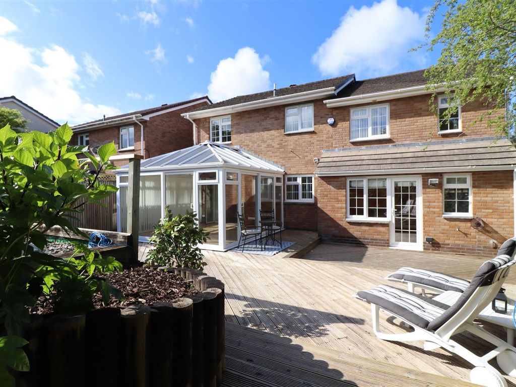 5 bed detached house for sale in Maer Top Way, Barnstaple EX31, £