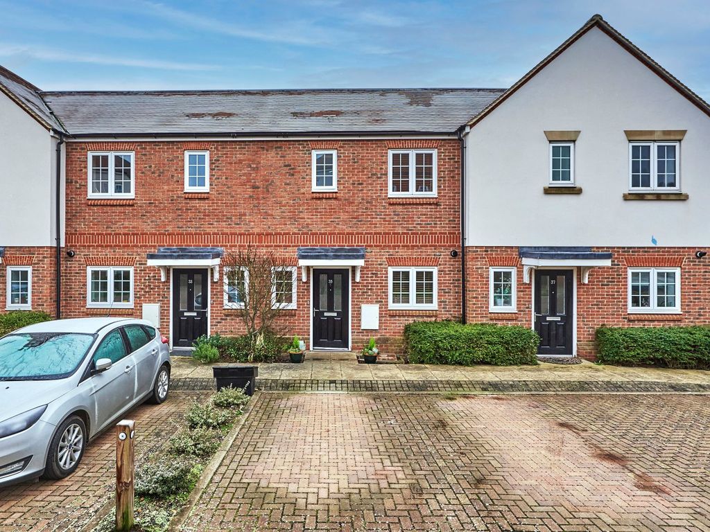 2 bed terraced house for sale in Cassius Drive, Kings Park, St. Albans