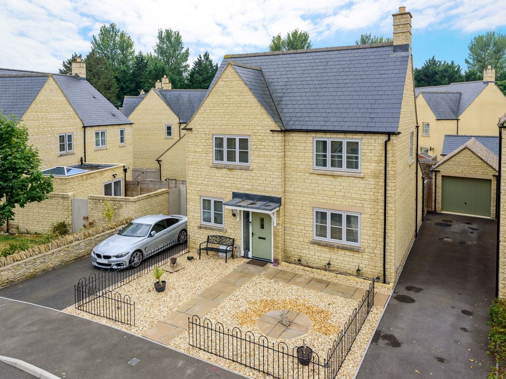 4 bed detached house for sale in Fairford, Gloucestershire GL7 Zoopla