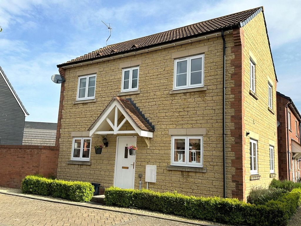 3 bed detached house for sale in Hawthorn Place, Didcot, Oxfordshire