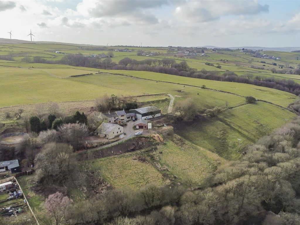 4 bed equestrian property for sale in Alma Place, Accrington BB5 Zoopla