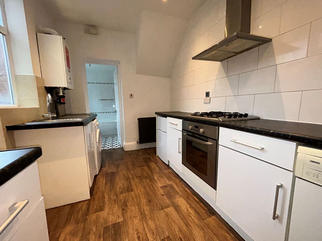 2 bed flat to rent in Howe Street, Gateshead NE8 Zoopla