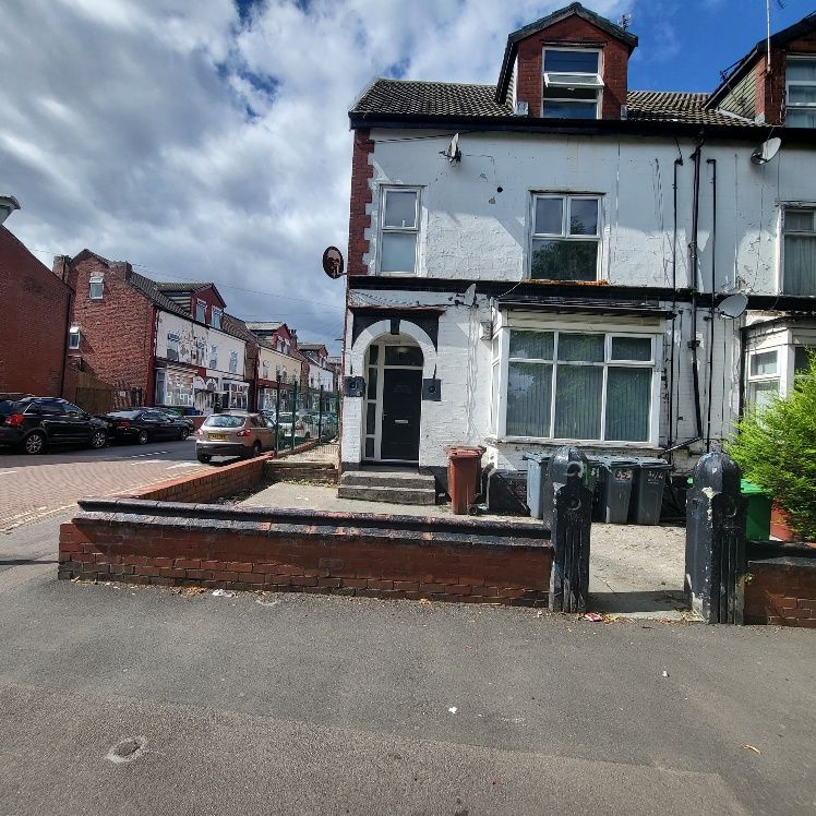 Studio to rent in Ash Tree Road, Crumpsall, Manchester M8 Zoopla