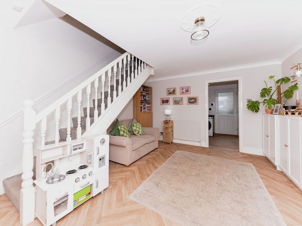 2 bed terraced house for sale in Pheasant Court, Caistor, Market Rasen LN7, £130,000 Zoopla