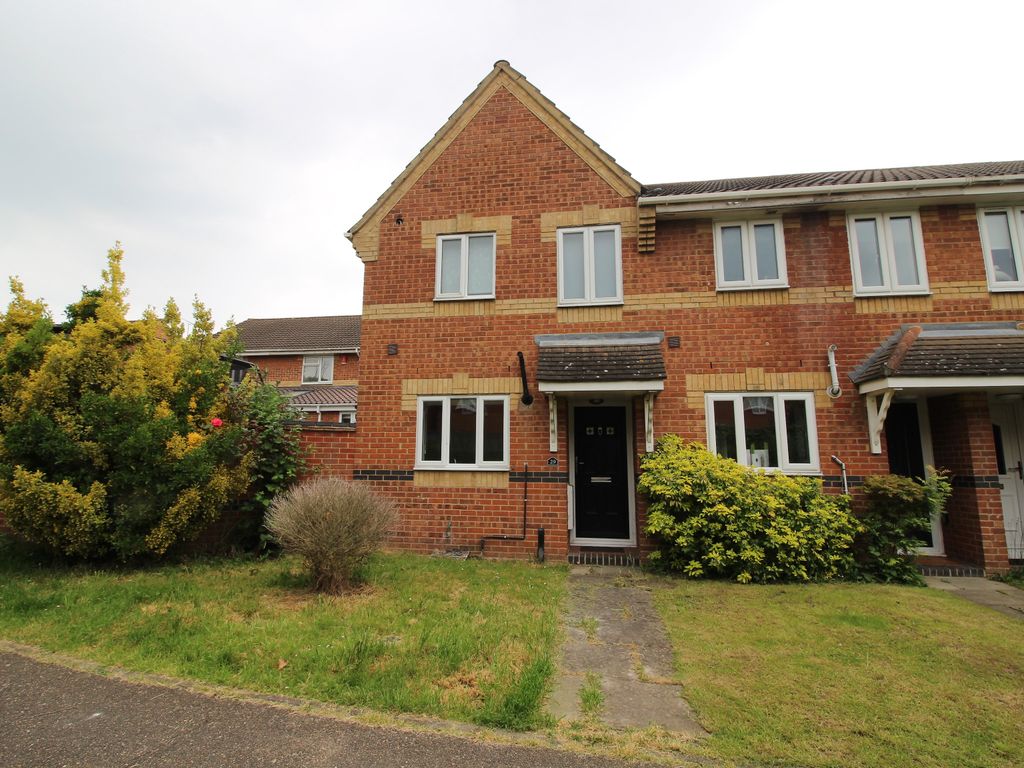 2 bed end terrace house for sale in Douglas Close, Chafford Hundred