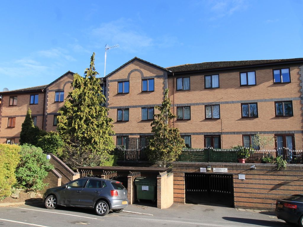 1 bed flat for sale in Kingfisher Court, Queen Alexandra Road, High