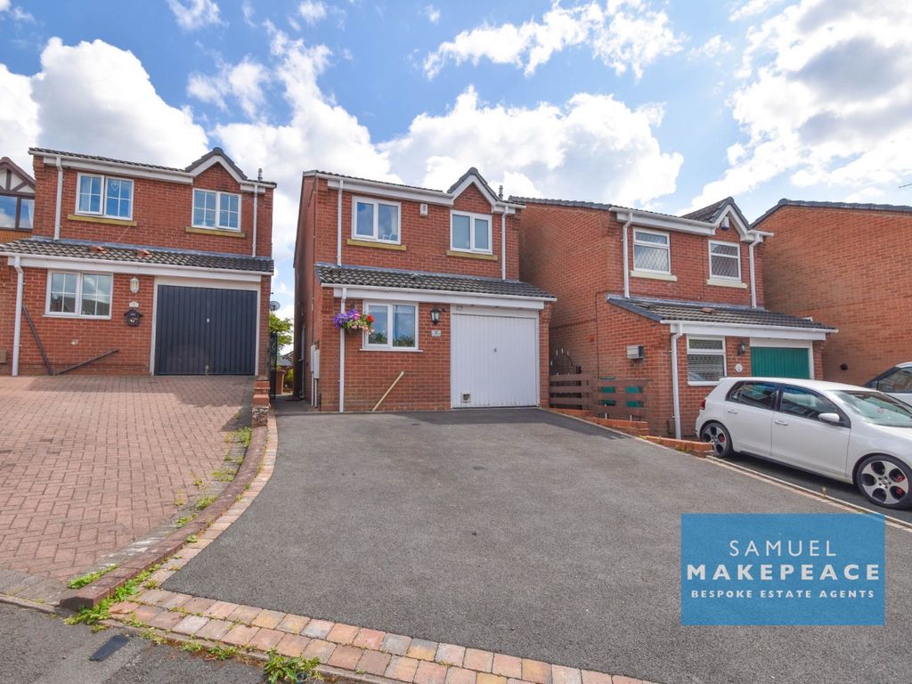 3 bed detached house for sale in Crowndale Place, Packmoor, StokeOn