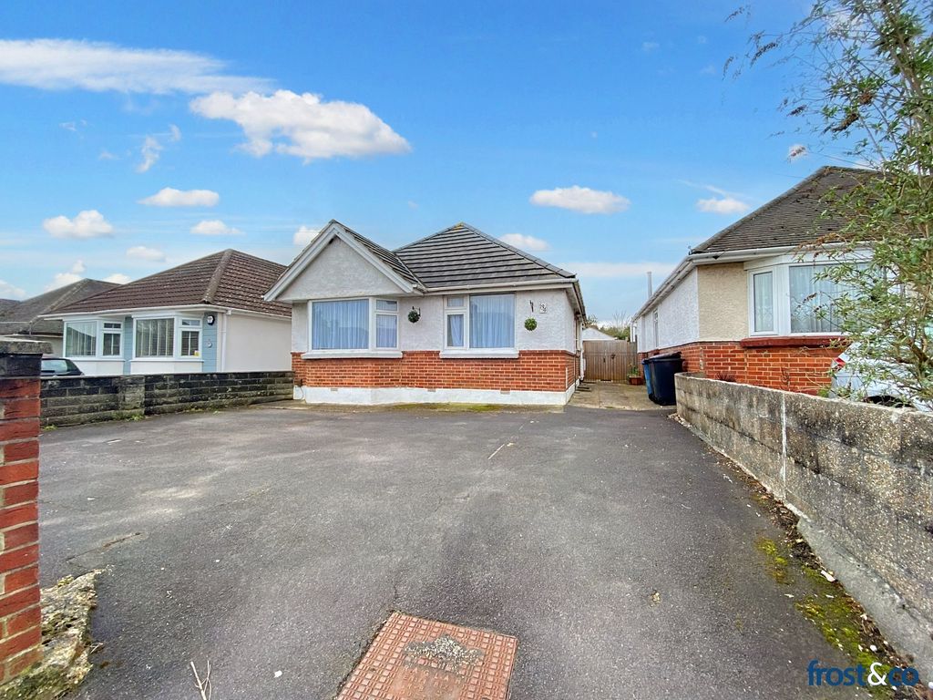 3 bed bungalow for sale in Herbert Avenue, Parkstone, Poole, Dorset