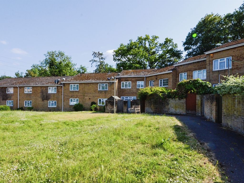 3 bed terraced house for sale in Coates Dell, Watford WD25 Zoopla