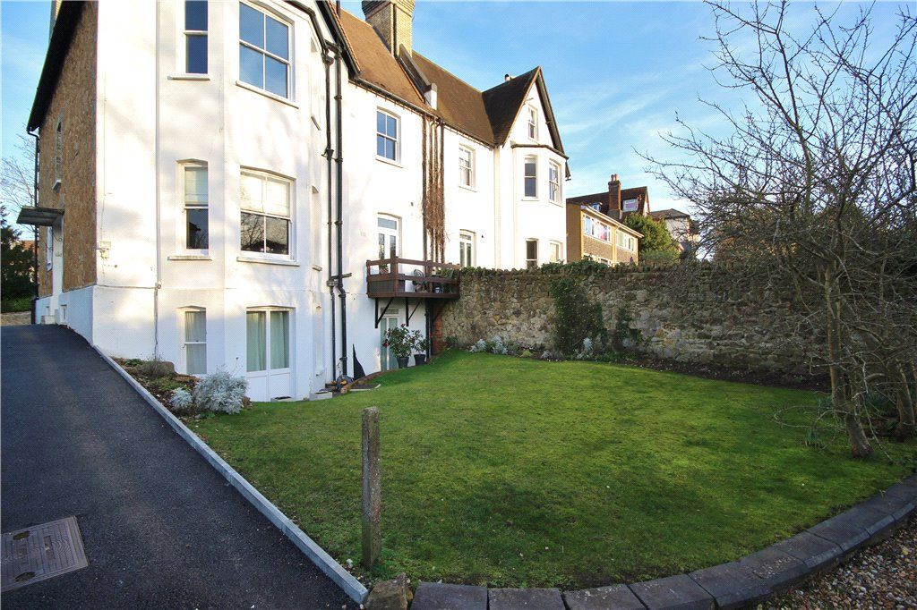 1 bed flat to rent in Sydney Road, Guildford, Surrey GU1 Zoopla