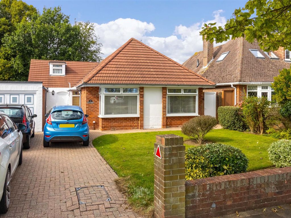 4 bed detached bungalow for sale in Parklands Avenue, GoringBySea