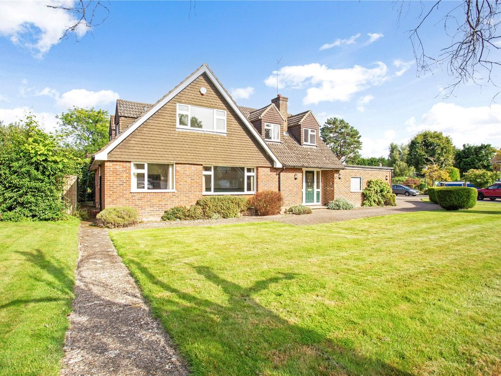 4 bed detached house for sale in The Priory, Godstone, Surrey RH9, £