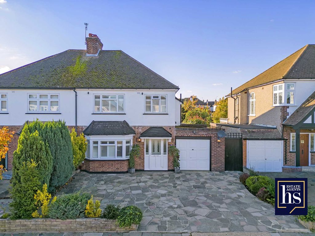 3 bed semidetached house for sale in Argyle Gardens, Upminster RM14, £