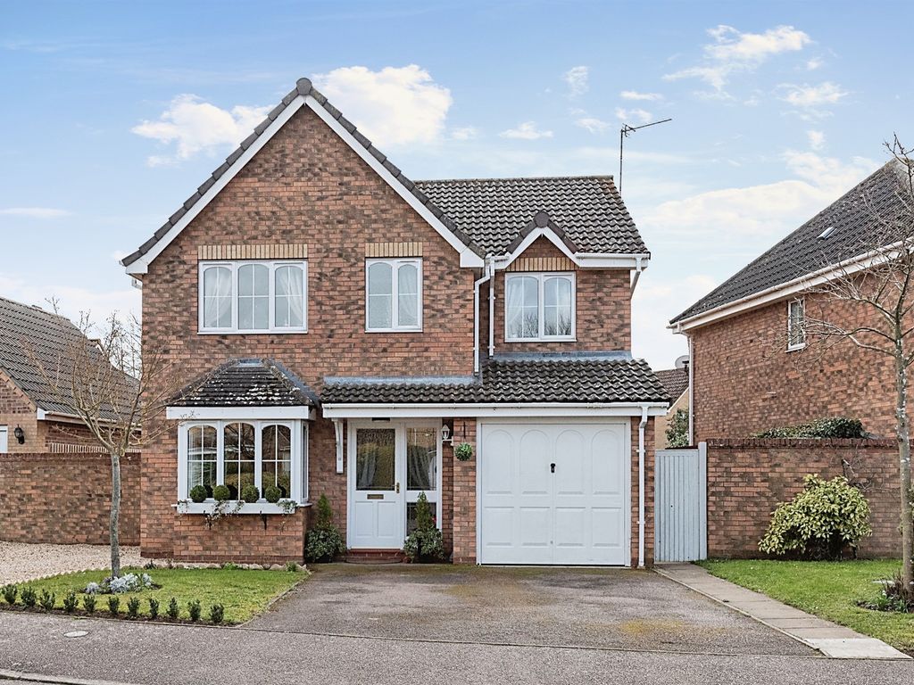 4 bed detached house for sale in Falcon Way, Beck Row, Bury St. Edmunds