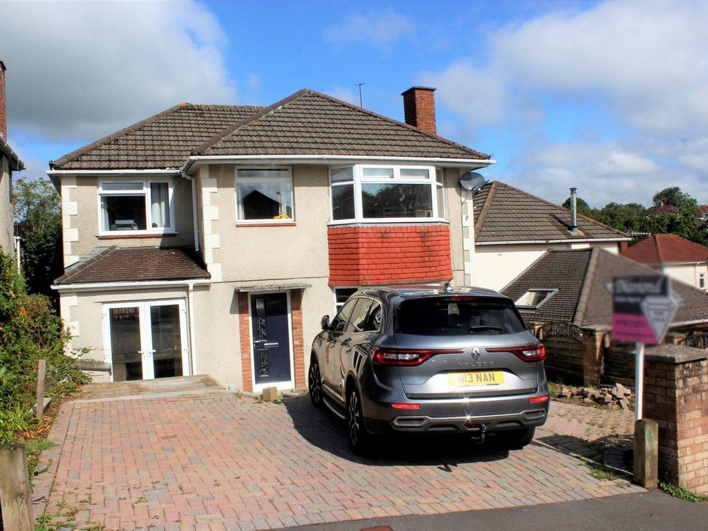 4 bed detached house for sale in Sunningdale Avenue, Mayals, Swansea